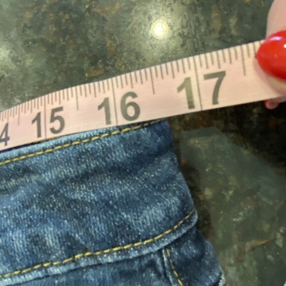 Simply Vera Wang Crop Blue Denim Straight Mid Rise Jeans Size 10,  33” x 26” - Picture 8 of 9